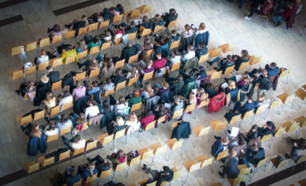 顶视图会议室模糊背景，商务会议会议图片下载