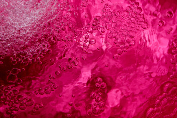 沸腾的清水的抽象照片图片下载