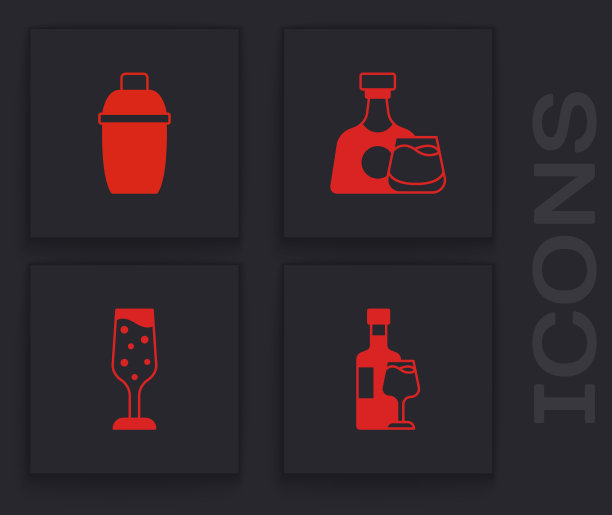 将酒瓶和鸡尾酒调酒器放在一起图片下载