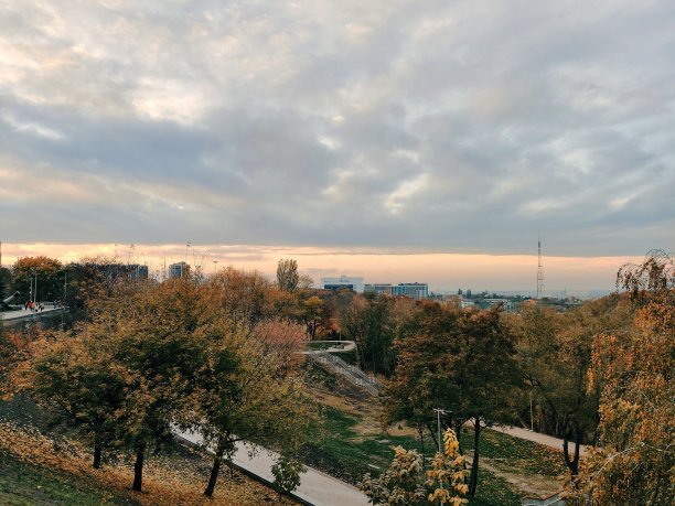 秋天山上的落日图片下载