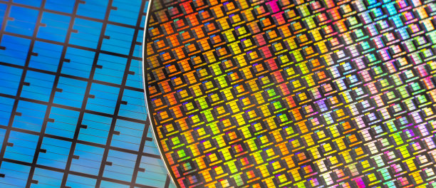 反射不同颜色的硅片。图片下载