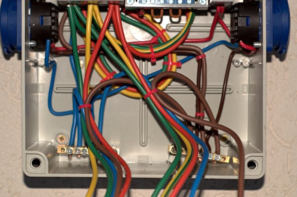 单板内电缆的连接图片下载