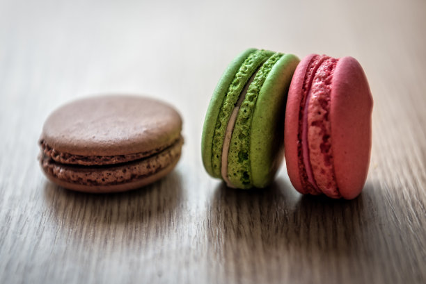 三个甜杏仁饼图片下载