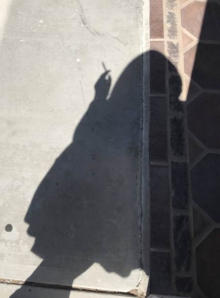 影子吸烟者图片下载