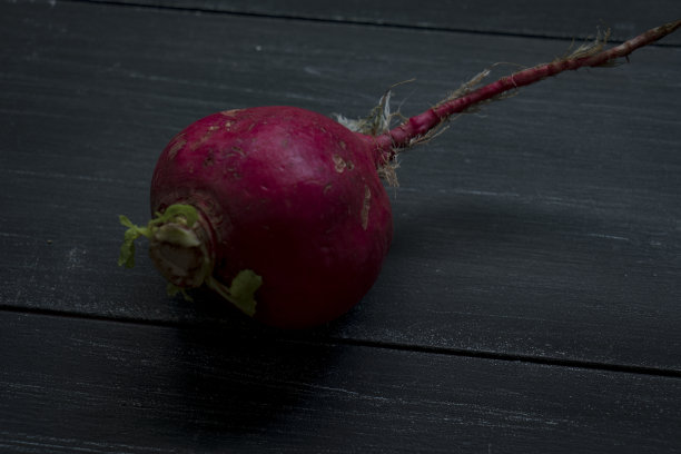 新鲜的萝卜图片下载