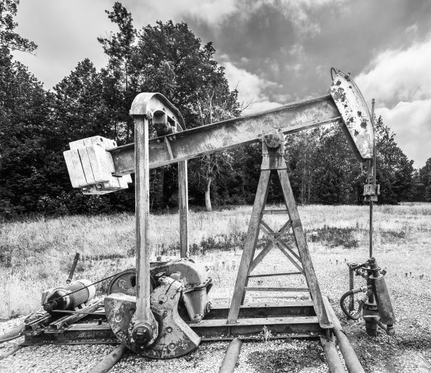 肯塔基油田，黑白图像。图片下载