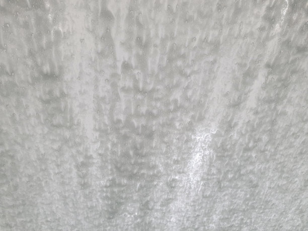 洗车时的挡风玻璃图片下载