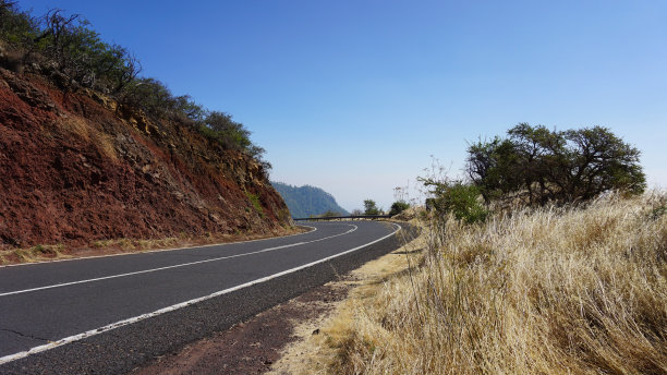 西班牙加那利群岛特内里费，阿拉法特，秋日的山路图片下载