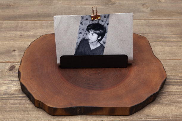 信封上有一张旧照片图片下载