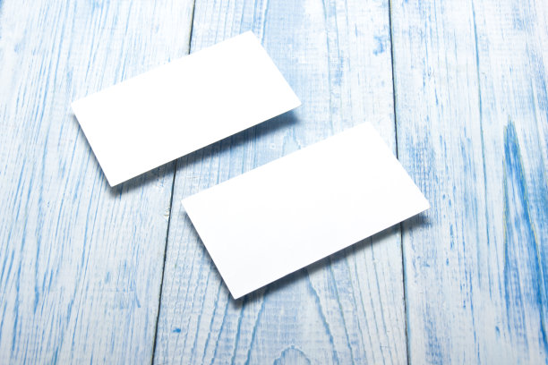 名片空白。彩色背景上的模型。平的。文本复制空间图片下载