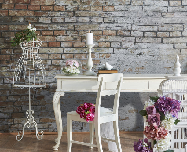 现代家庭客厅和白色砖墙装饰图片下载