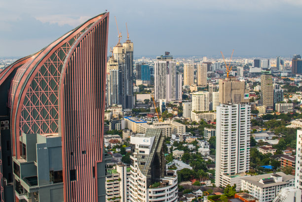 泰国曼谷的城市景观和摩天大楼图片下载
