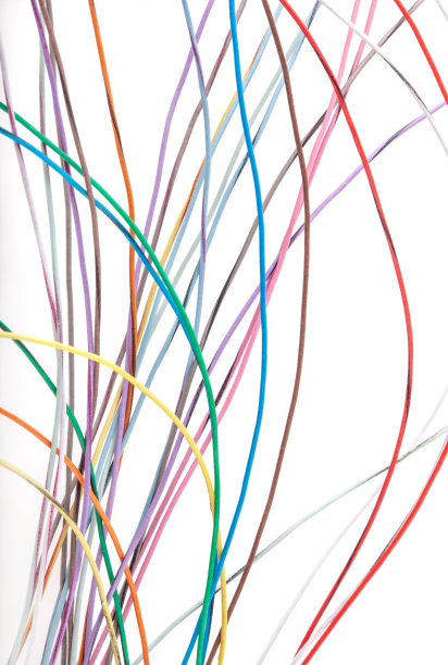 在白色背景上隔离的多色电缆图片下载