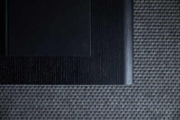 品的黑色沙发。放置任何文本和标签图片下载