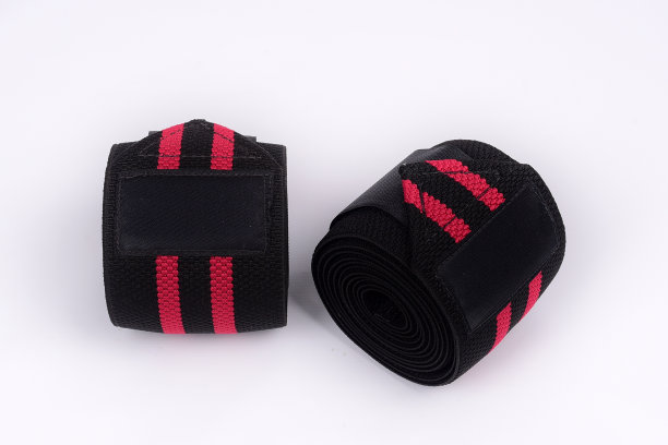 用于体育训练、理疗、身体健康、运动健身的松紧带，隔离在白色背景上。图片下载