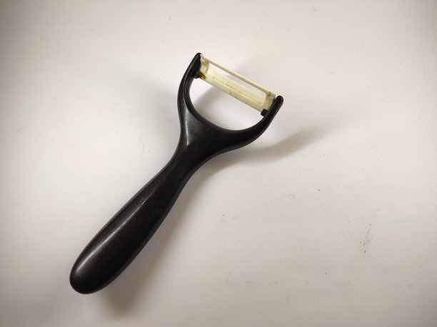 黑色水果削皮器-库存照片图片下载