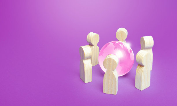 粉红色的地球被人包围着。在解决问题上的巩固。沟通合作。外交谈判进程。在世界范围内合作保护妇女权利和自由图片下载