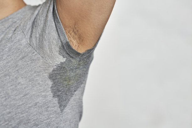 腋下出汗，腋毛未刮，皮肤有问题，出汗图片下载