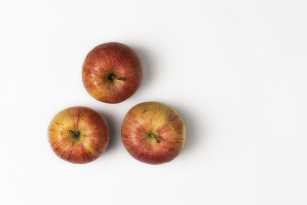 新鲜成熟的苹果孤立和模式图片下载