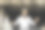 在海滩户外俱乐部派对上为游客播放音乐的音乐骑师-戴着耳机的Dj在音乐现场活动-现场活动，音乐和乐趣的概念-娱乐和派对的概念图片下载
