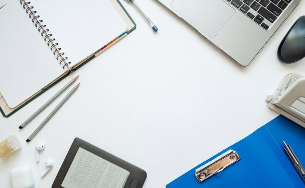 以教育或工作为主题的白色背景布局图片下载