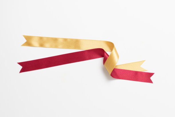 颜色充分的丝带孤立在白色的背景图片下载