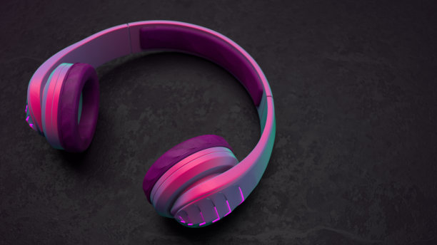 3D插图紫色蓝色无线塑料耳机在黑暗的背景图片下载