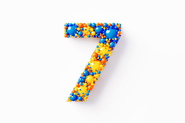 彩色数字7坐在白色的背景图片下载