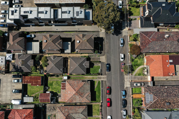 CC-SAATCHICOMMBANK-Home购买图片下载