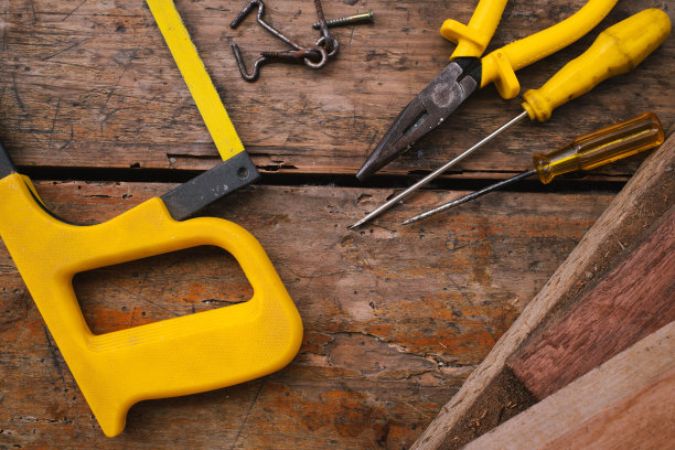 黄色的木工工具。图片下载