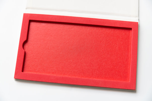 孤立的红盒子。红色帧剪辑路径。空白框图片下载