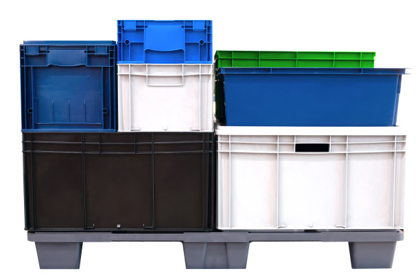 彩色塑料盒隔离在白色背景，物流概念图片下载