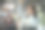 巴士上的微笑亚洲女人图片下载