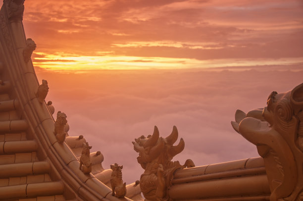 中国四川峨眉山的日出图片下载