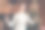 小女孩开心正笑的照片举行孟加拉灯气氛魔术夜时间noel装饰室内图片下载