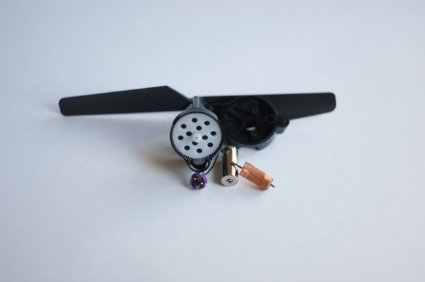 无人驾驶汽车图片下载