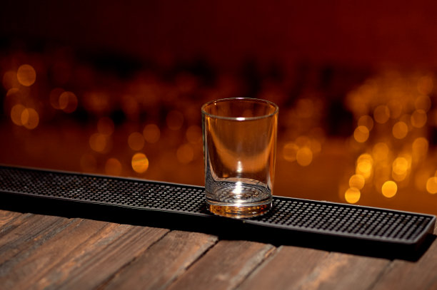 夜总会、酒吧。图片下载