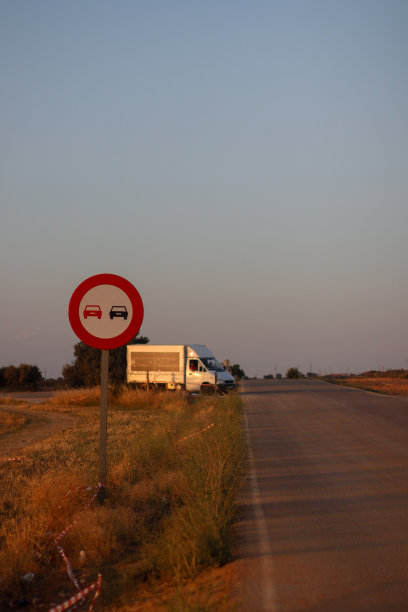 路上的车图片下载