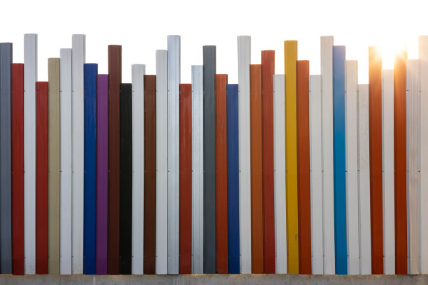 背景的栅栏，墙壁，钢板条，在一个不均匀的颜色混合。图片下载