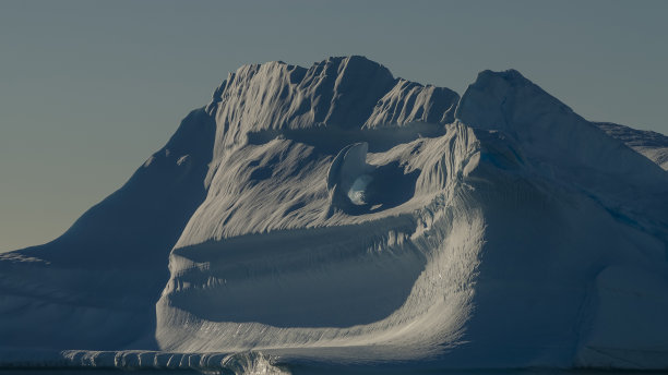 海和山的海岸，欺骗岛图片下载