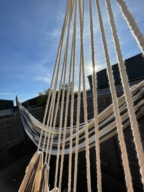 通过空白图片下载