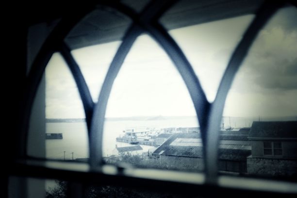 窗外的景色图片下载