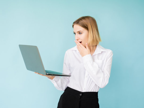 震惊新闻办公室女性研究信息图片下载