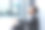 悲伤沮丧的企业家正西装革履工人男子坐在户外街道附近现代办公商业中心。沮丧的男商人因金融危机失业员工有问题。外图片下载