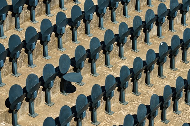 空剧场里的折叠椅图片下载