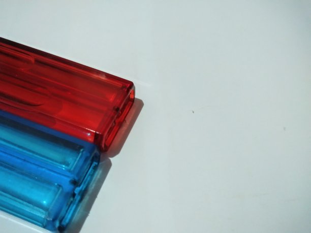 石油打火机过去用来点烟图片下载