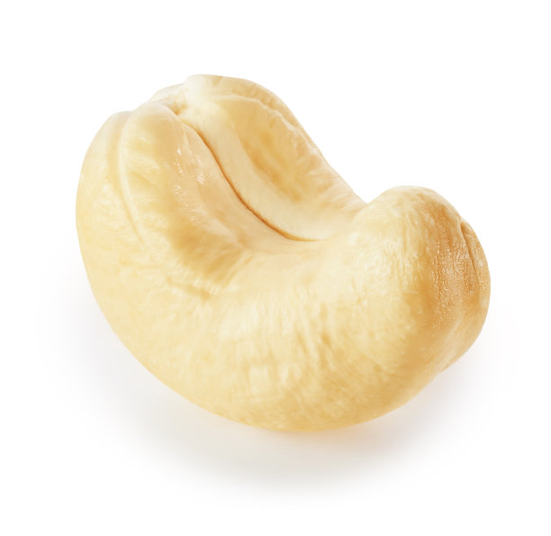 白色背景上分离的腰果图片下载