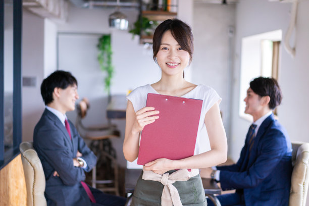 女服务员在饭店工作的女职员图片下载