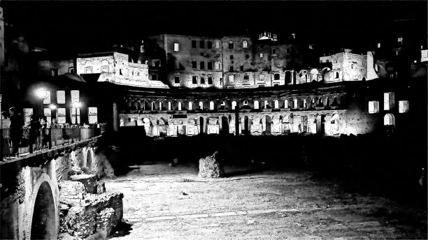 意大利罗马帝国广场的一部分夜景的黑白素描。图片下载