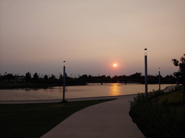 夕阳走图片下载